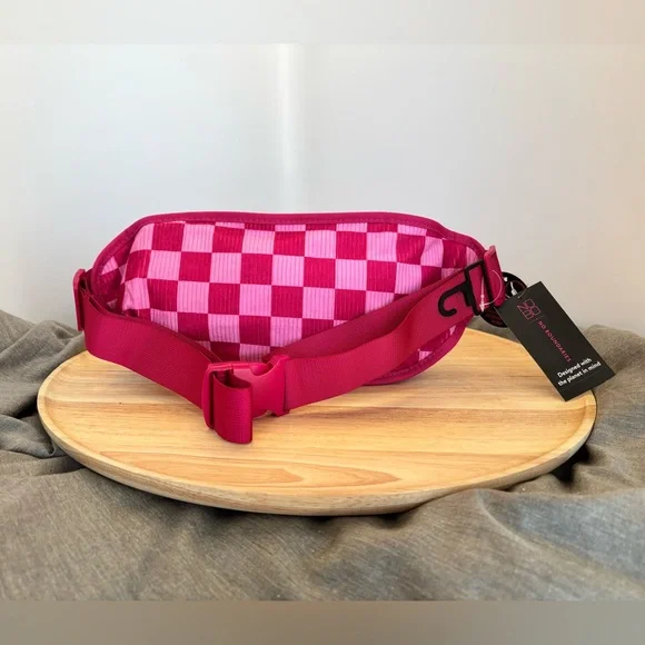 No Boundaries Pink Checkered Belt Bag, NWT - Picture 2 of 6